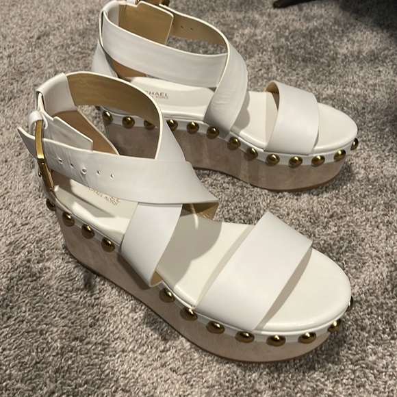 Michael Kors Garner studden wedge - Picture 4 of 6